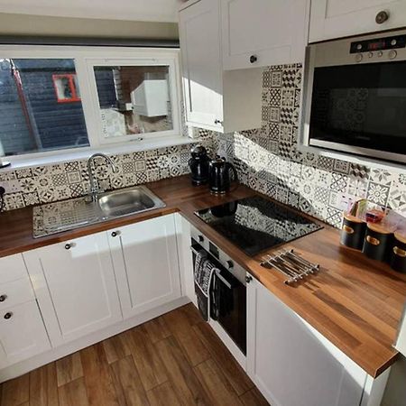 Smart & Stylish Holiday Apartment In The City Centre Inverness Esterno foto