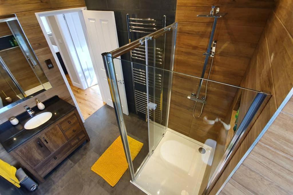 Smart & Stylish Holiday Apartment In The City Centre Inverness Esterno foto