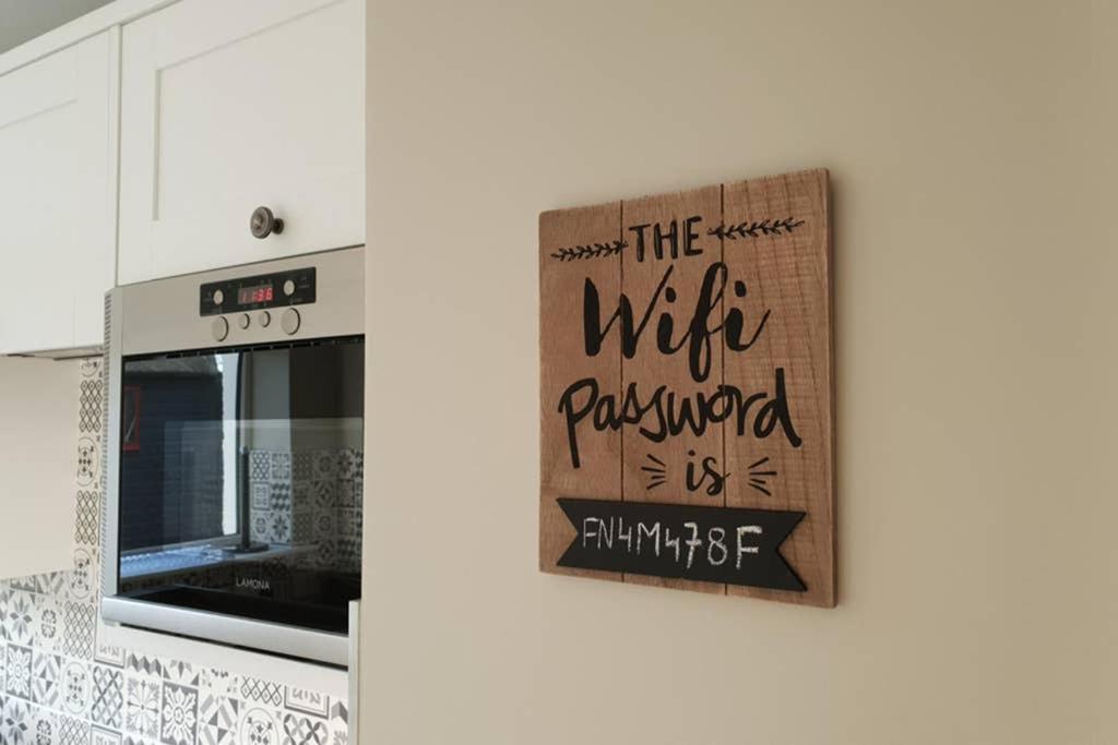 Smart & Stylish Holiday Apartment In The City Centre Inverness Esterno foto