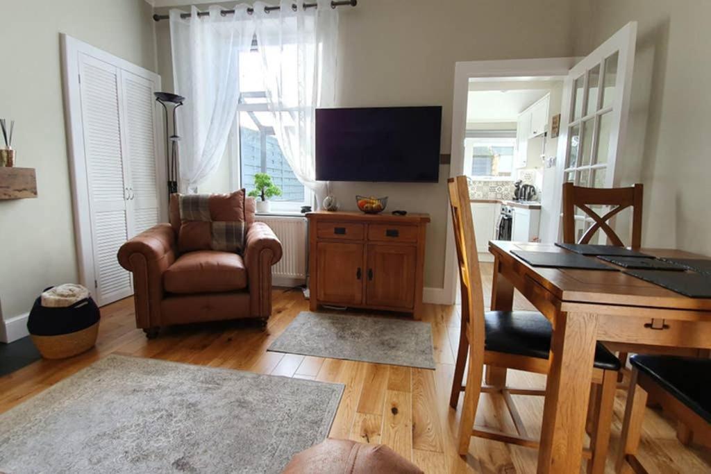Smart & Stylish Holiday Apartment In The City Centre Inverness Esterno foto